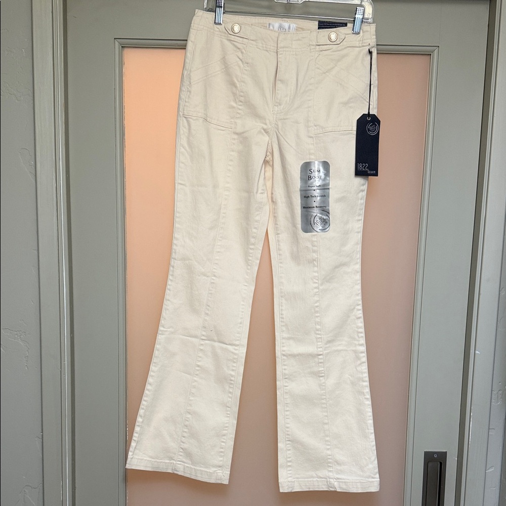 1822 Denim Cream Flared Jeans